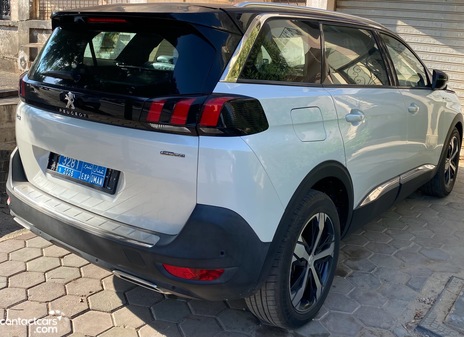 Peugeot 5008 2020