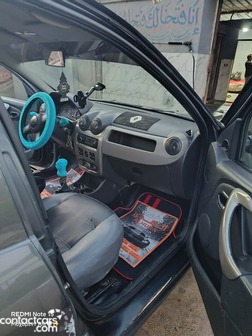 Renault Sandero 2011