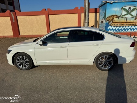 Volkswagen Passat 2021