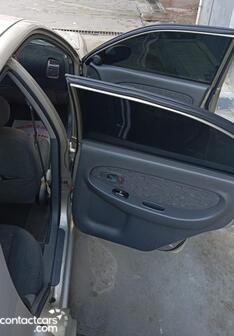 Used Kia Shuma 2000