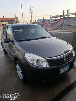 Renault Sandero 2011