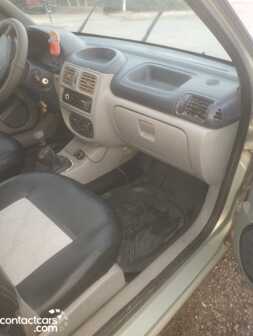 Used Renault Clio 2003