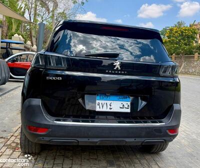 Peugeot 5008 2022
