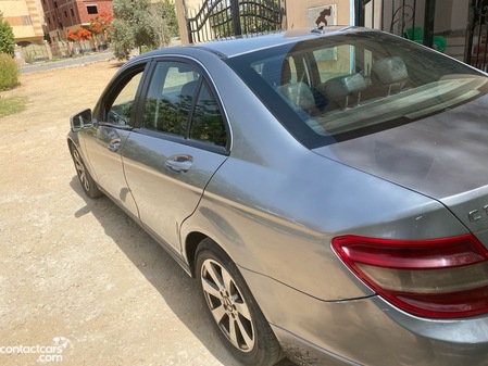 Used Mercedes C180 2009