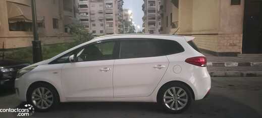 Used Kia Carens 2016