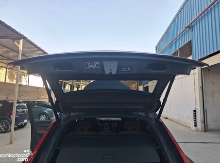 فولفو XC 60 2021 مستعملة