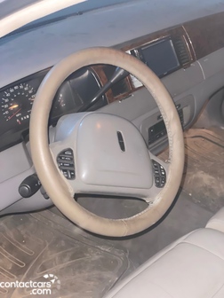 Used Lincoln Town Car 1998