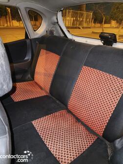 Used Daihatsu Sirion 2000