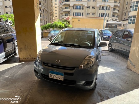 Used Daihatsu Sirion 2012