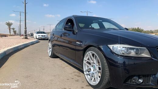 BMW 320i 2011