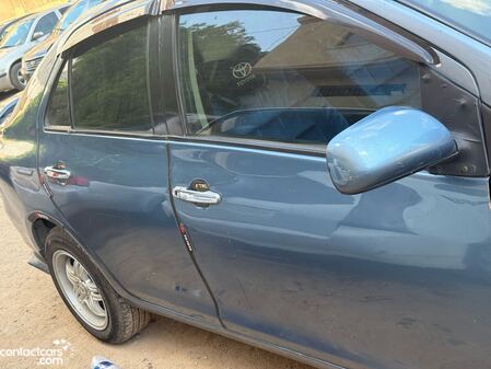 Used Toyota Yaris 2006