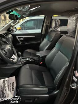 Used Toyota Fortuner 2023