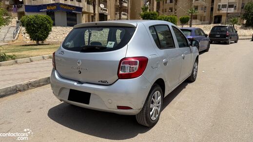Renault Sandero 2015