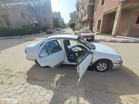 Nissan Sunny 2000