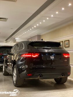 Jaguar F-PACE 2020