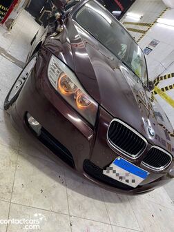 بي ام دبليو 318i 2012 مستعملة