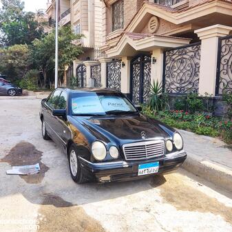 Mercedes E240 1999
