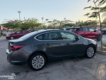 Used Opel Astra 2015