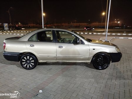 Used Nissan Sunny 2011