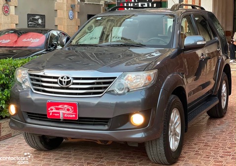 Used Toyota Fortuner 2015
