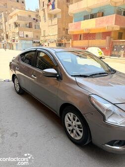 Nissan Sunny 2022