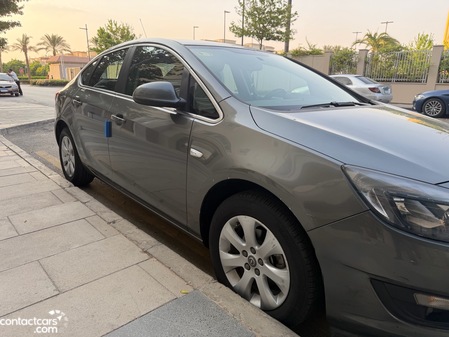 Opel Astra 2021