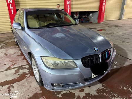 Used BMW 320i 2009