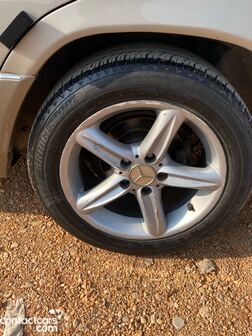 Used Mercedes E200 1990