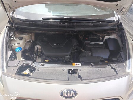 Used Kia Carens 2016