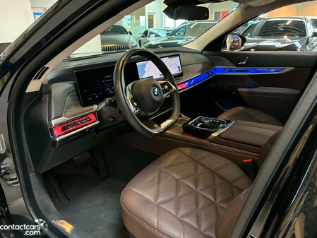 Used BMW i7 2024