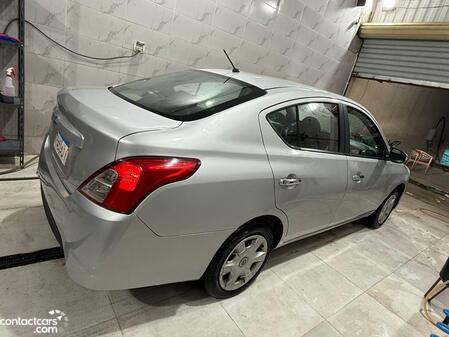 Nissan Sunny 2020