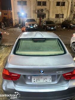 Used BMW 318i 2010