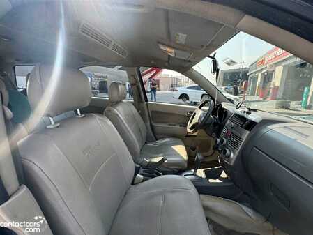 Daihatsu Grand Terios 2011