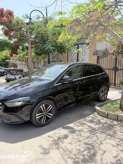 Mercedes B 200 2023