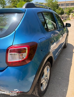 Renault Sandero Stepway 2015