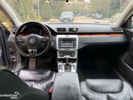 Volkswagen Passat 2010