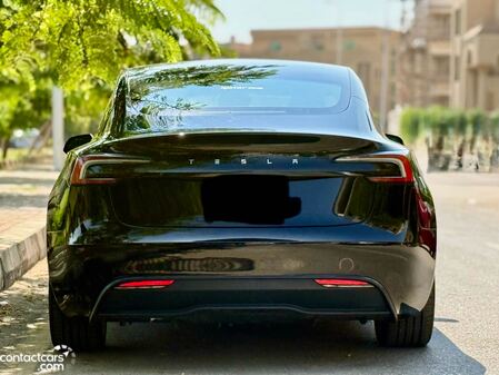 Tesla 3 Model 2024
