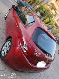 Peugeot 208 2015