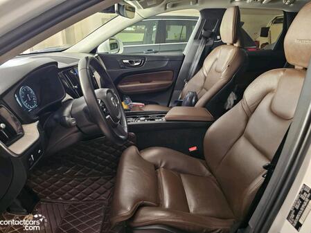 فولفو XC 60 2019 مستعملة