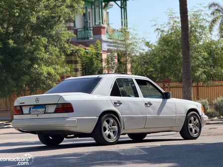 Used Mercedes E200 1986