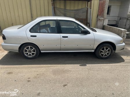 Nissan Sunny 2000