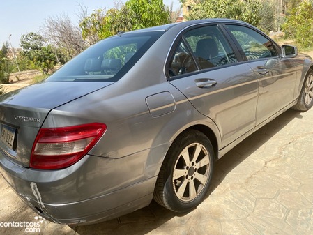 Used Mercedes C180 2009