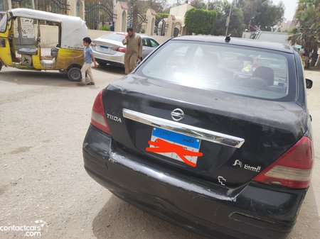 Used Nissan Tiida 2011