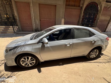 Toyota Corolla 2015