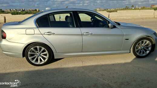 BMW 330i 2010