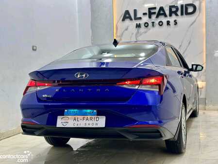 Hyundai Elantra CN7 2021