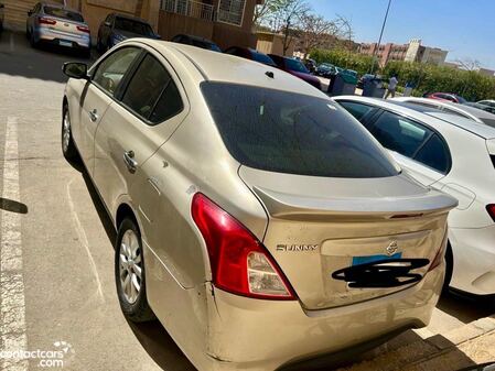 Nissan Sunny 2018