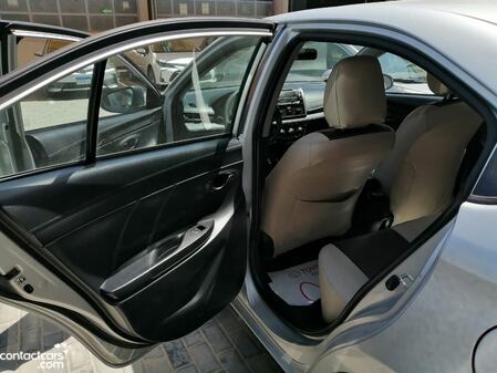 Used Toyota Yaris 2014