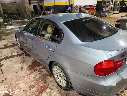 Used BMW 320i 2009