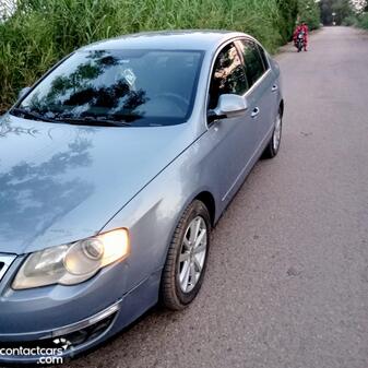 Used Volkswagen Passat 2011